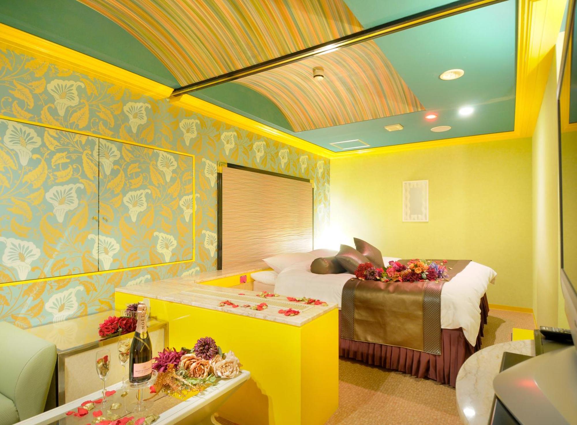 Hotel Love Ikutama -Adult Only Osaka Zewnętrze zdjęcie
